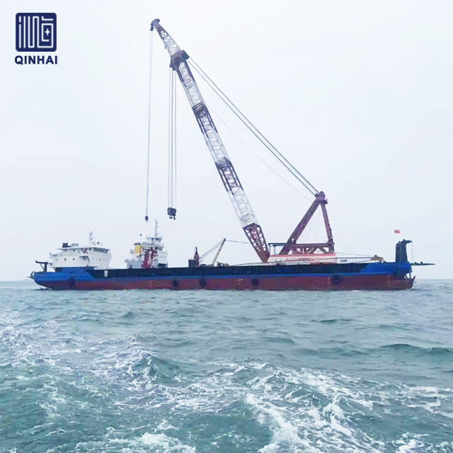À quoi sert au mieux un navire LCT de 20 000 DWT ?
